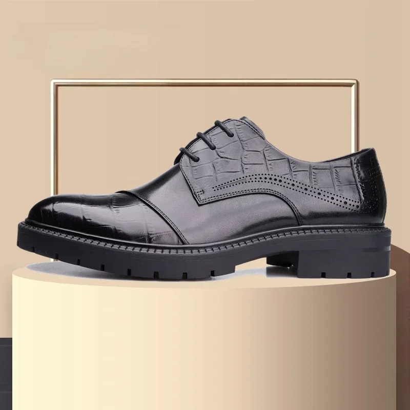 

2025 Men's Formal Shoes Genuine Leather Thick Sole Carved Business Casual Shoes Wedding Men's Shoes