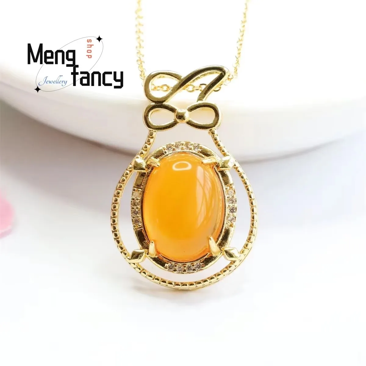 Natural Amber Honey Wax Bowknot Egg Face Necklace Pendant Simple Generous Personality Fashion Couple Women Charm Luxury Jewelry