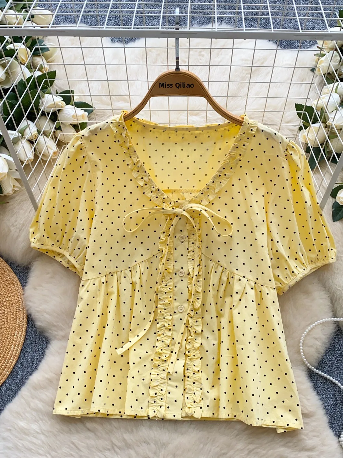 

Loose Korean Sle Polka Dot V Ne Bubble Sve irt Women Summer Tie Waist Wooden Design Small Size Top