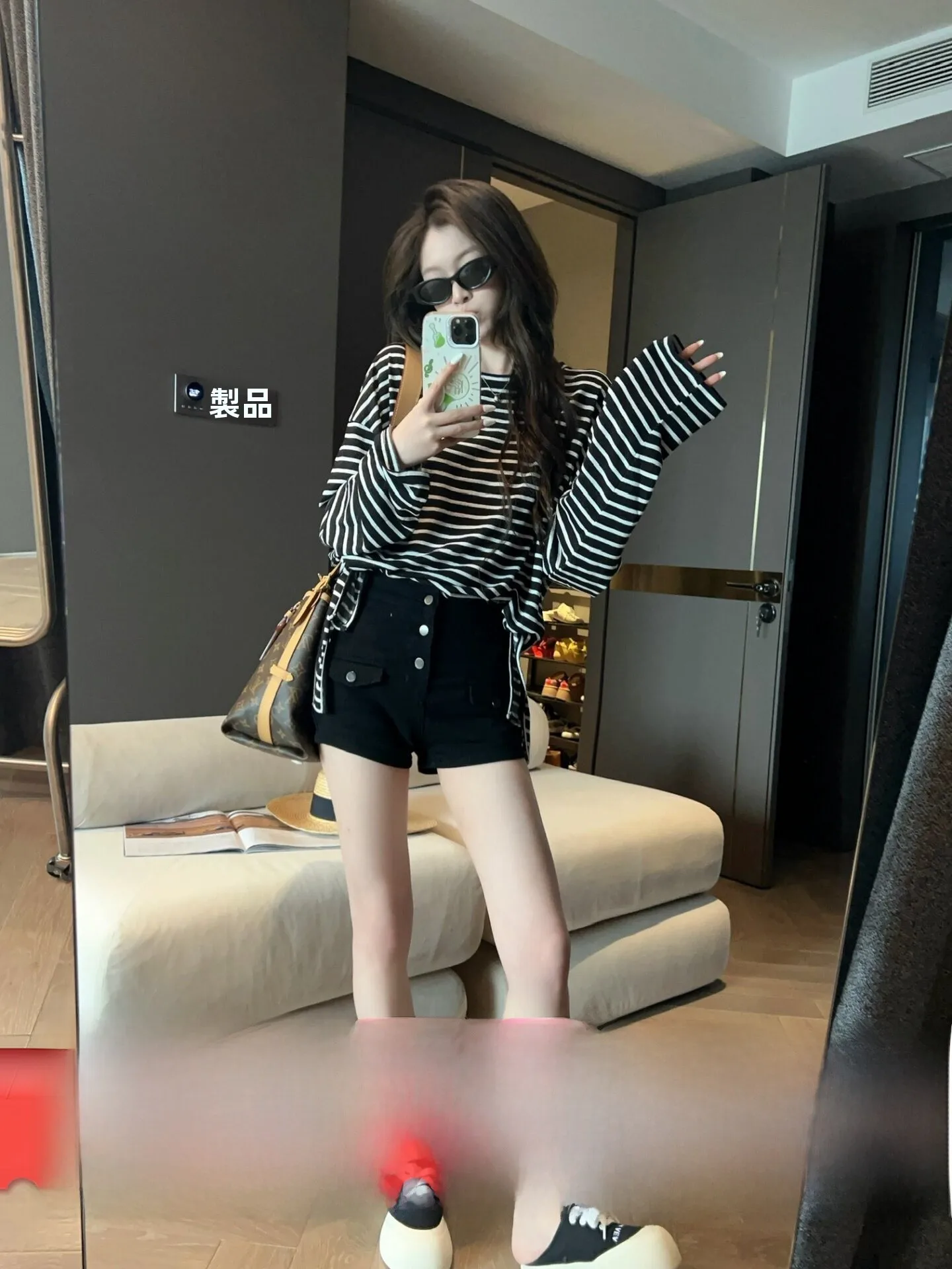 

Джинсовые шорты с высокой талией и прямыми штанинами для похудения, женские модные джинсовые шорты нового стиля весна-лето, универсальные, визуально удлиняющие ноги