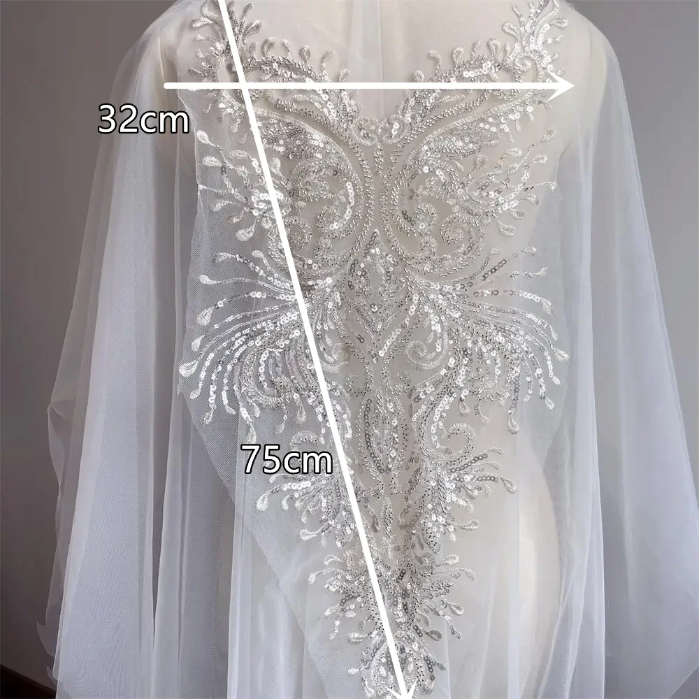 3 Designs. Mehrfarbige, verschlüsselte Perlenstickerei mit Paillettenkragen-Applikationen, Hochzeits- und Abendkleid, Blumenaccessoires RS4196 – Detail 2
