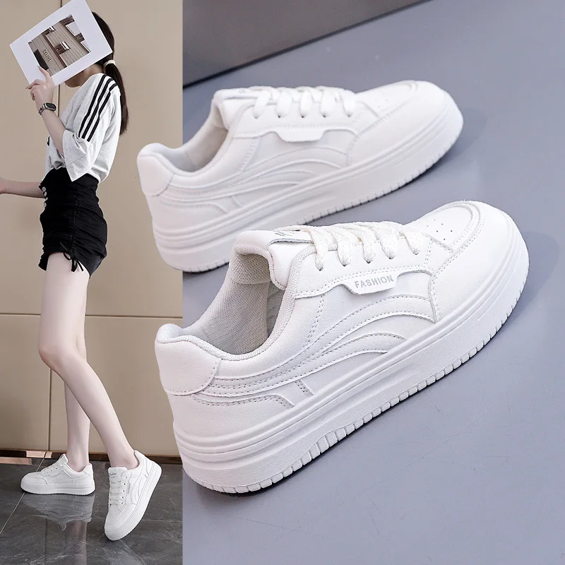 White shoes 2025 autumn new versatile casual women's flat bottomed small leather surface board shoes