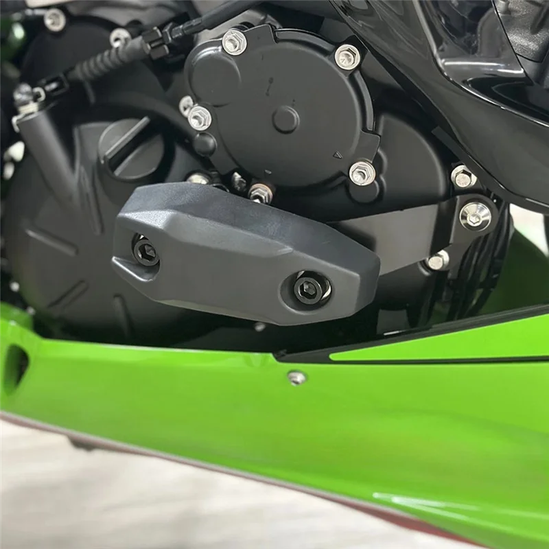 

NEW-Motorcycle Engine Protection Side Sliders Crash Pad Falling Protector For Kawasaki Ninja ZX6R ZX-6R 636 2013-2024
