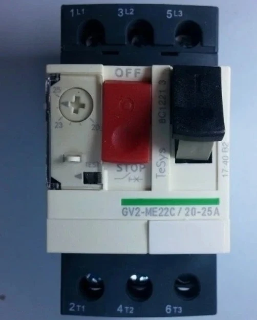 1PCS In Stock  GV2MC01 GV2MC02 Enclosure   Fast Delivery
