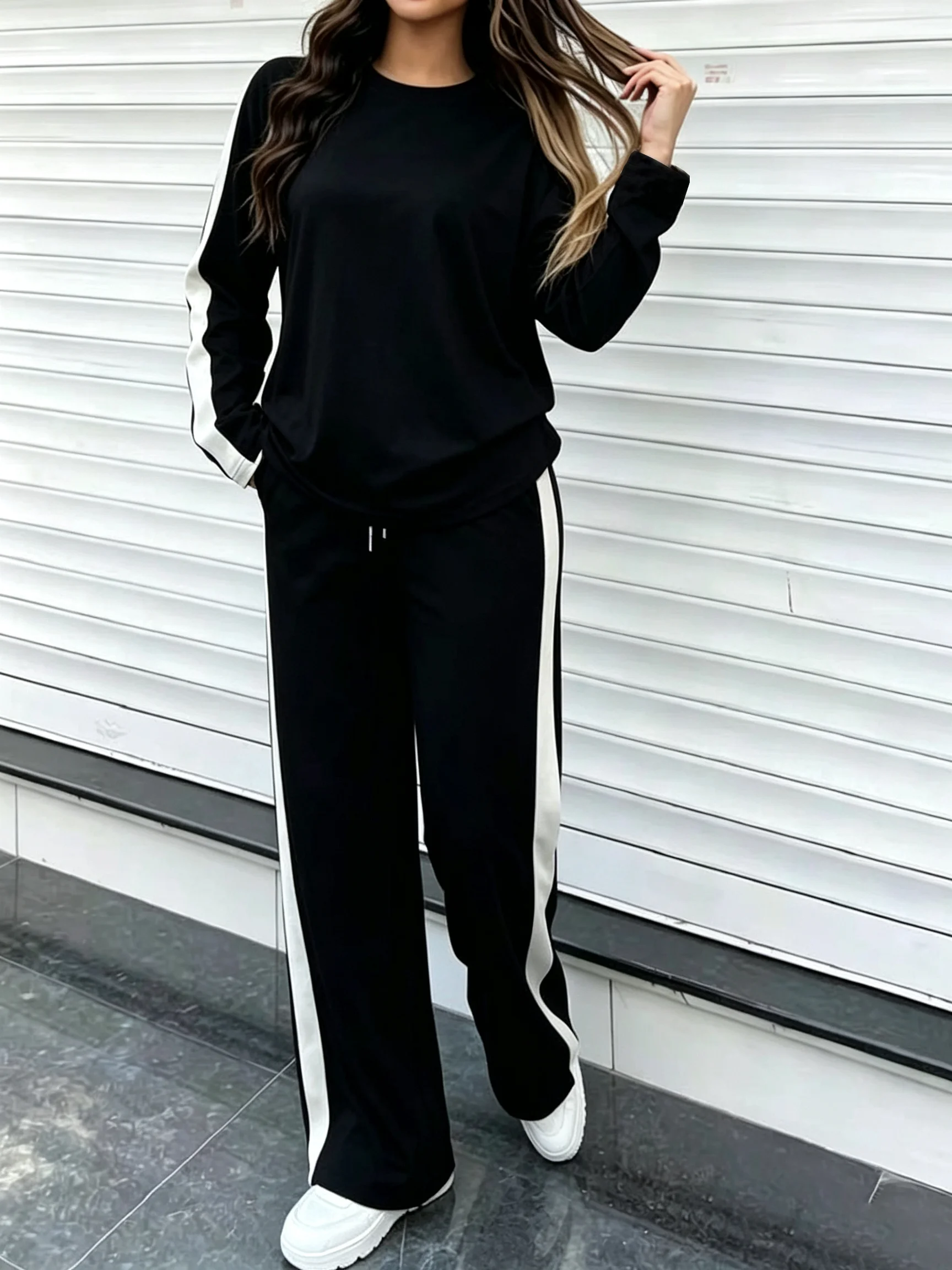 Color-Blocked Tape Sports Suit for Women, Solid Color Round Neck Long-Sleeve Top Paired with Wide-Leg Pants, Relaxed Slim-Fit Style, Soft Fabric, Street Casual Women's Set