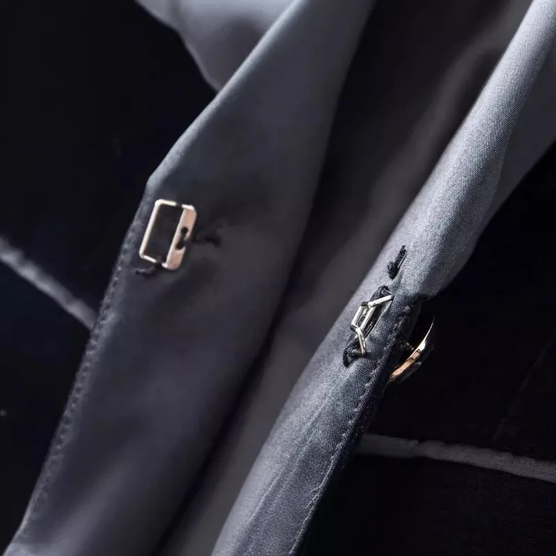 Dames Lente Herfst Kort Ontwerp Enkele Knoppen Colberts Zwart Blauw Fluwelen Elegante Slanke V-hals Blazers Vrouwelijke Woon-werkjas