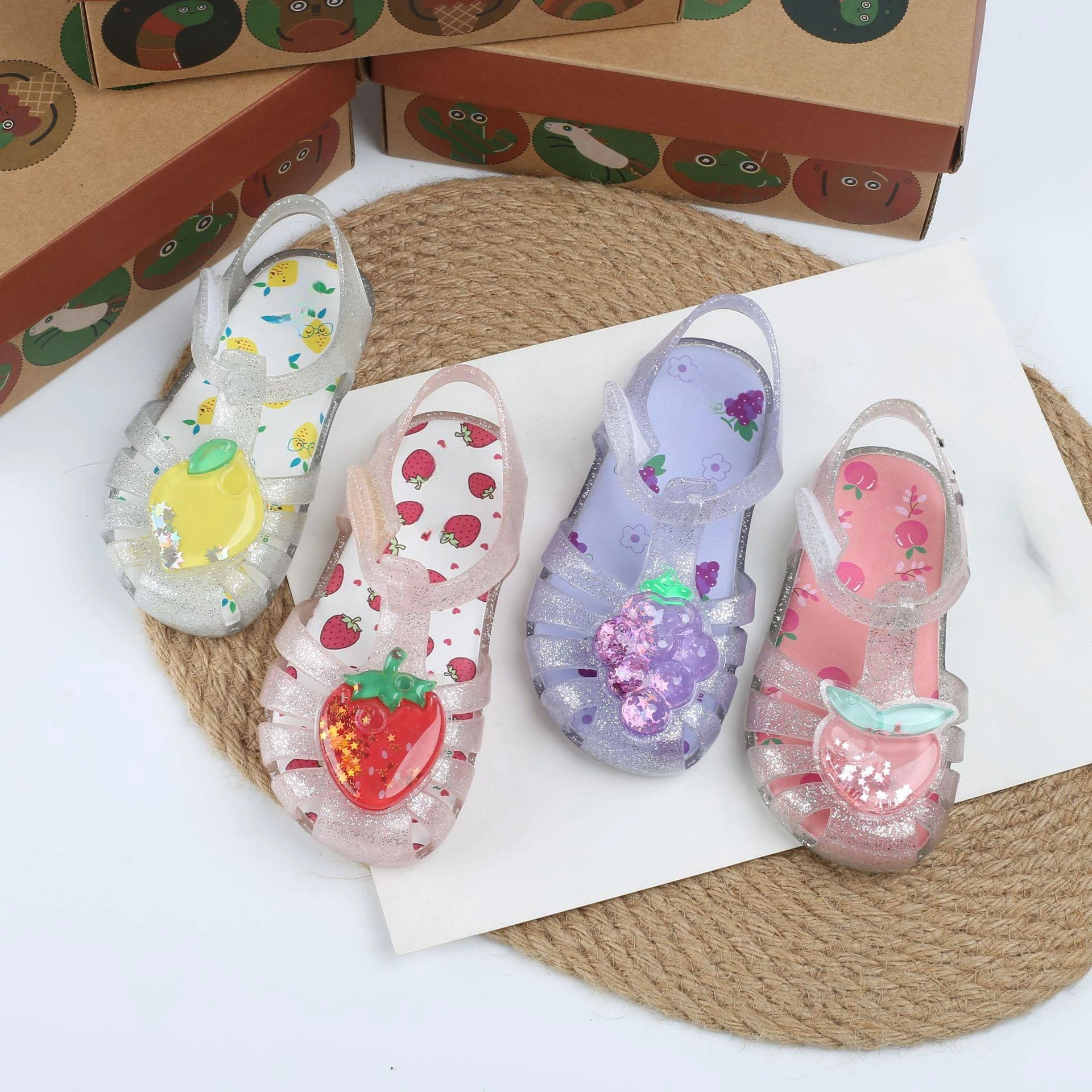 Summer New Children's Jelly Shoes Baby Hids Baotou Hollow Sandals Fruit Strawberry Soft Sole Beach Sandals Toddlers Shoes