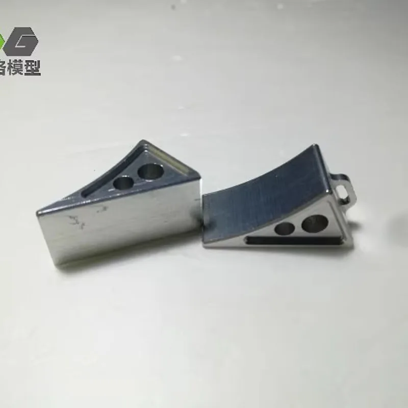 

Для Tamiya 56323, противоскользящее устройство для шин Scania 1/14, для головы грузовика и прицепа.