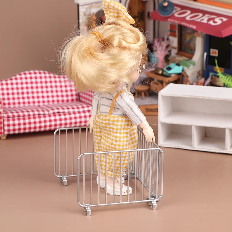 1:12 Dollhouse Simulation Metal Traffic Protective Fence Railing Dollhouse Mini Station Decoration Micro Scene Construction Prop