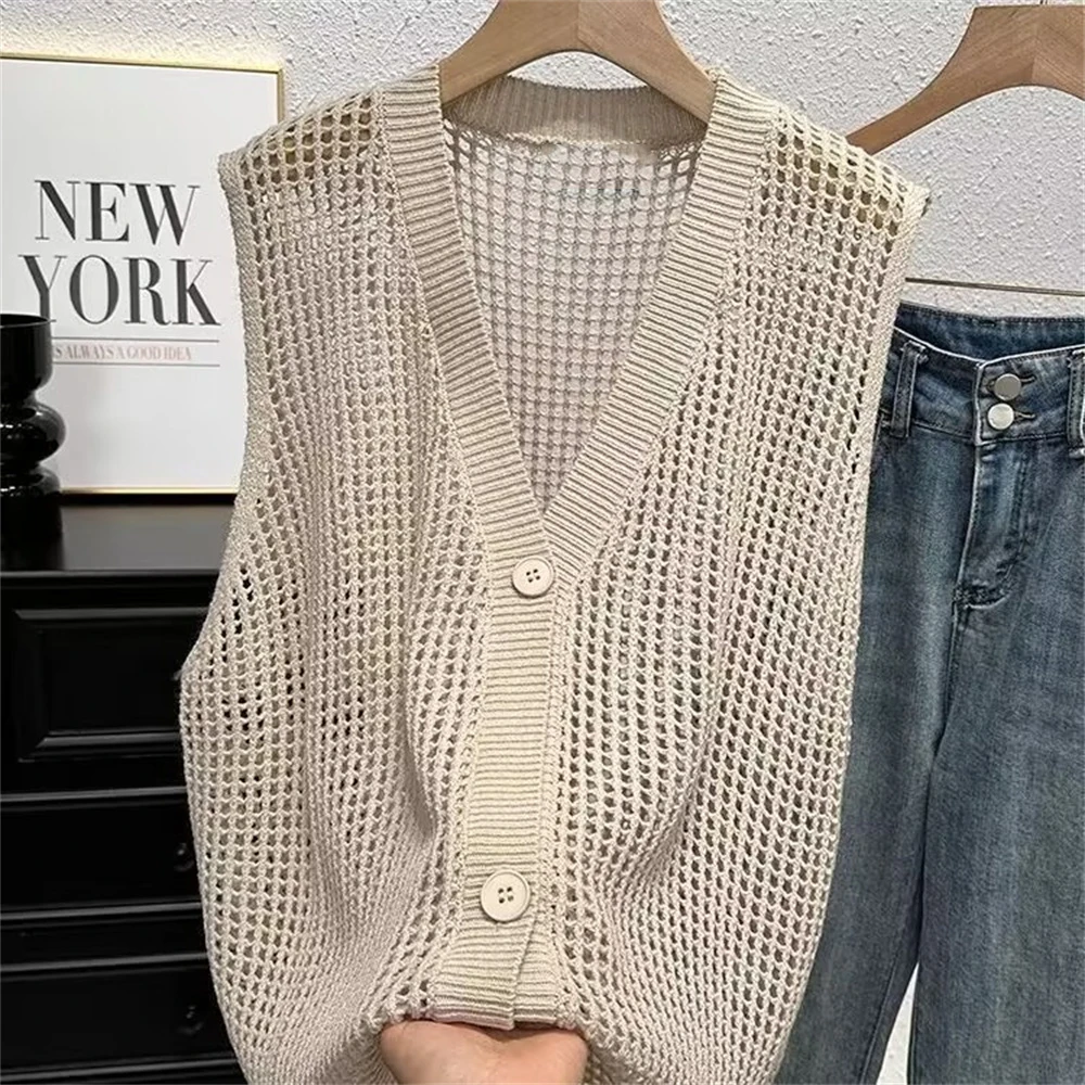 2025 Korean Fashion Women's New Button Down V-neck Crochet Vest Sleeveless Openwork Waistcoat Vintage Summer Basic Clothing Top