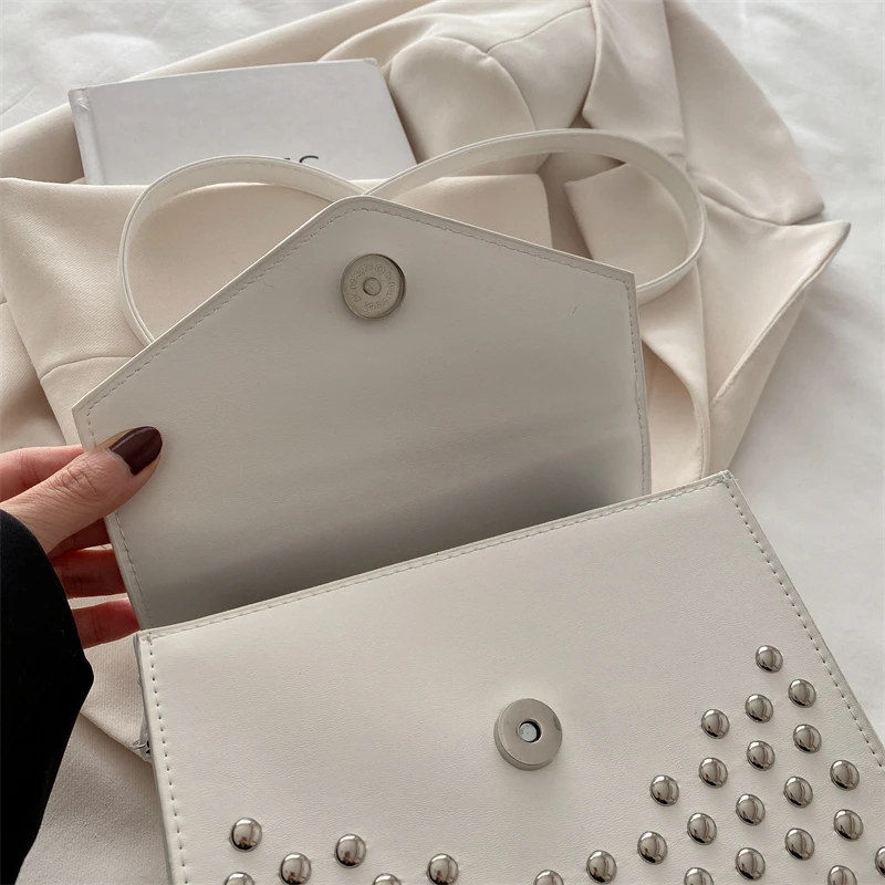 Designer Nieten Umhängetasche mit kurzem Griff Handtasche Mode Mini kleine Handytasche Geldbörse solide Pu-Leder Damen Umhängetaschen – Detail 30