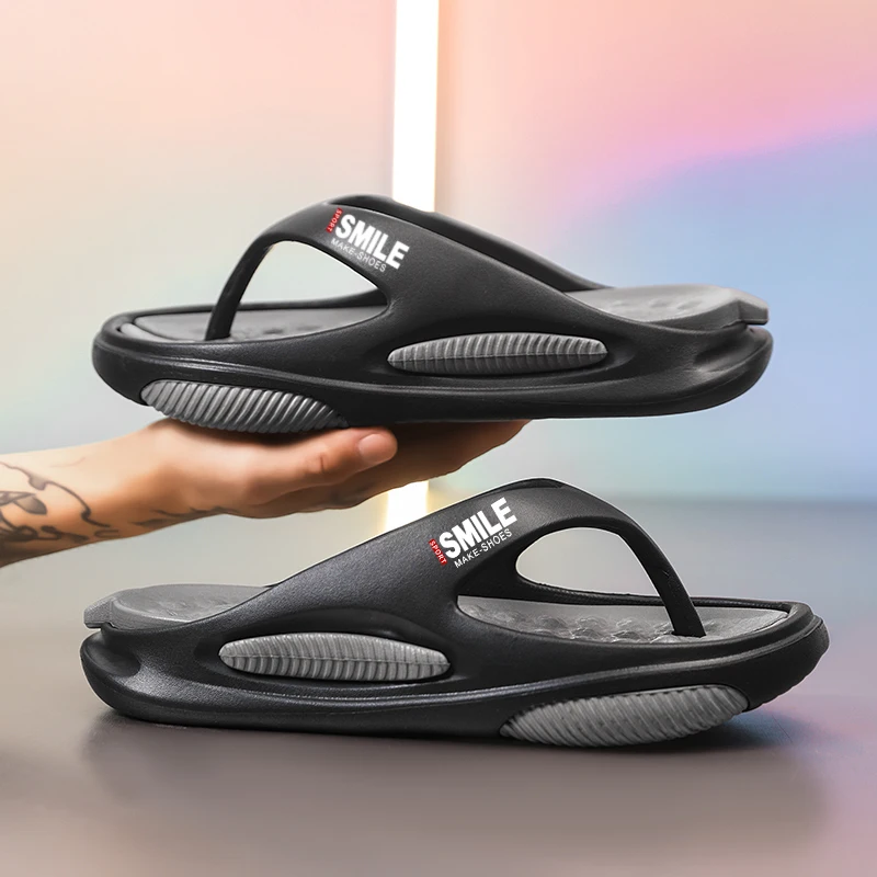 NEW Men's Massage Flip Flops Outdoor Indoor Slippers Soft Comfortable Men Beach Sandals Non-slip Bathroom Home Men's Flip Flops