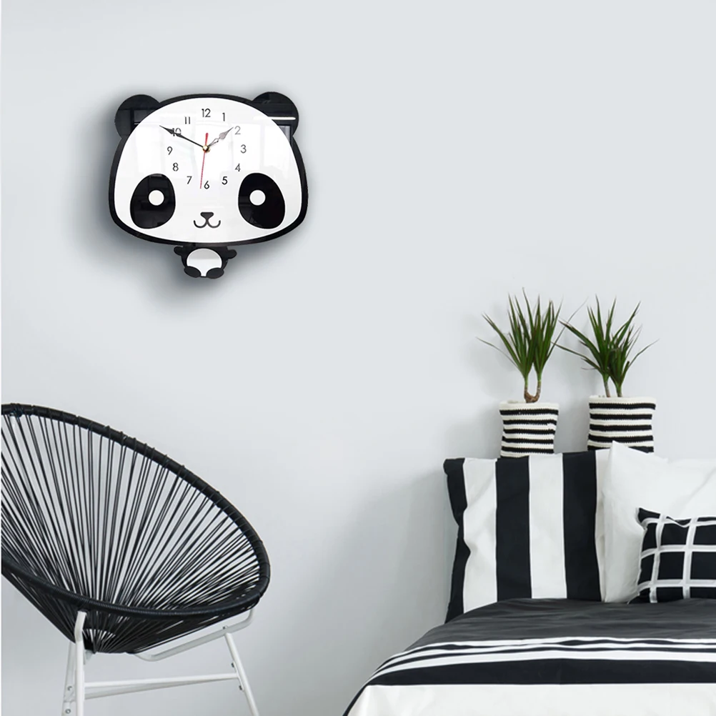 

28 X26cm Home Wall Clock Hanging Silent Decorative Decoration Modeling Bamboo Cartoon Panda Shape