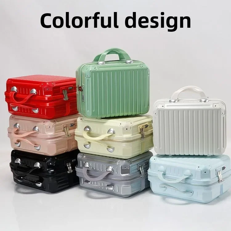 Рисунок 5 - Большой вместительный 16-дюймовый женский чемодан