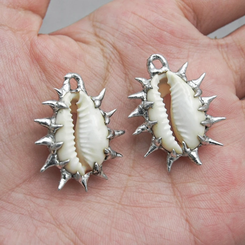 

10Pcs Brutalist Y2k Handmade Silver Plated Pendant Soldered Arabic Cowry Puka Shell Organic Claws Spiky Bubble Claw