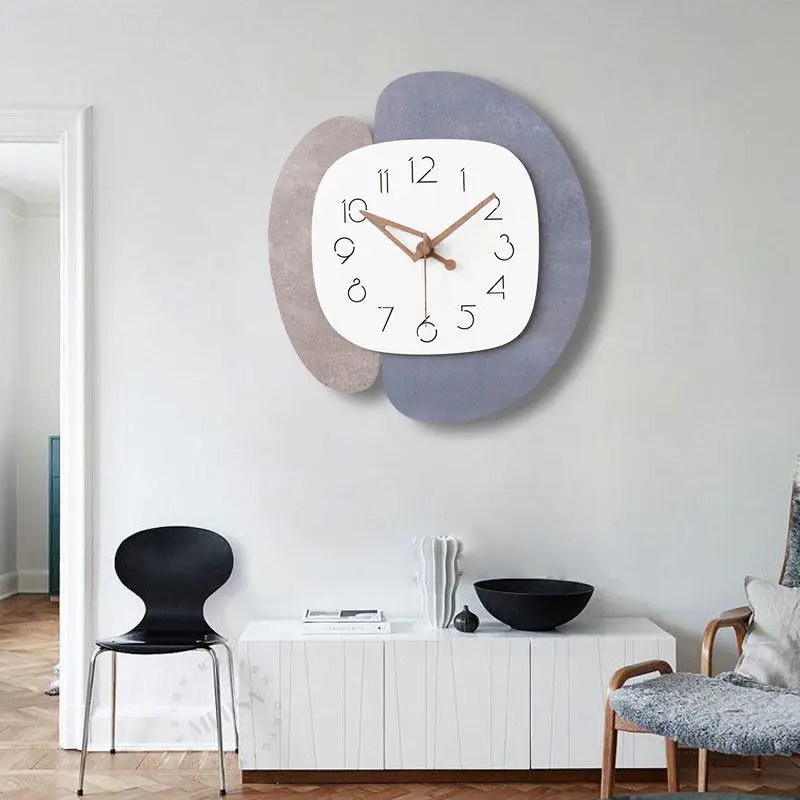 Modern Italy Wall Clock Unique Minimalist Classic Bedroom Wall Clock Fun Luxury Horloge Murale Design Moderne Furnitures