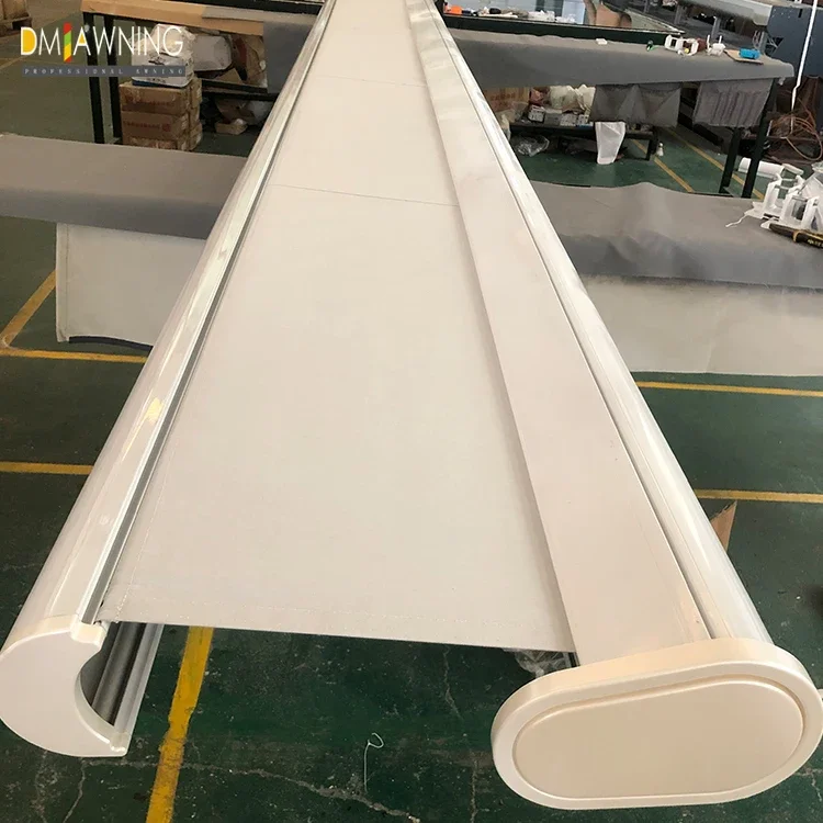 

Caravan Awnings,Eye-Catching Full Cassette Retractable Awning,Outdoor LED Light Retractable Awning Sale