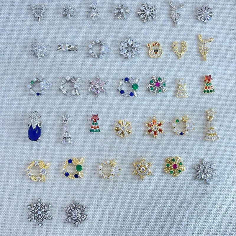 10 pièces nouvel an flocon de neige arbre de noël Nail Art bijoux plein diamant Zircon haute résistance couleur lumière luxe pendentifs