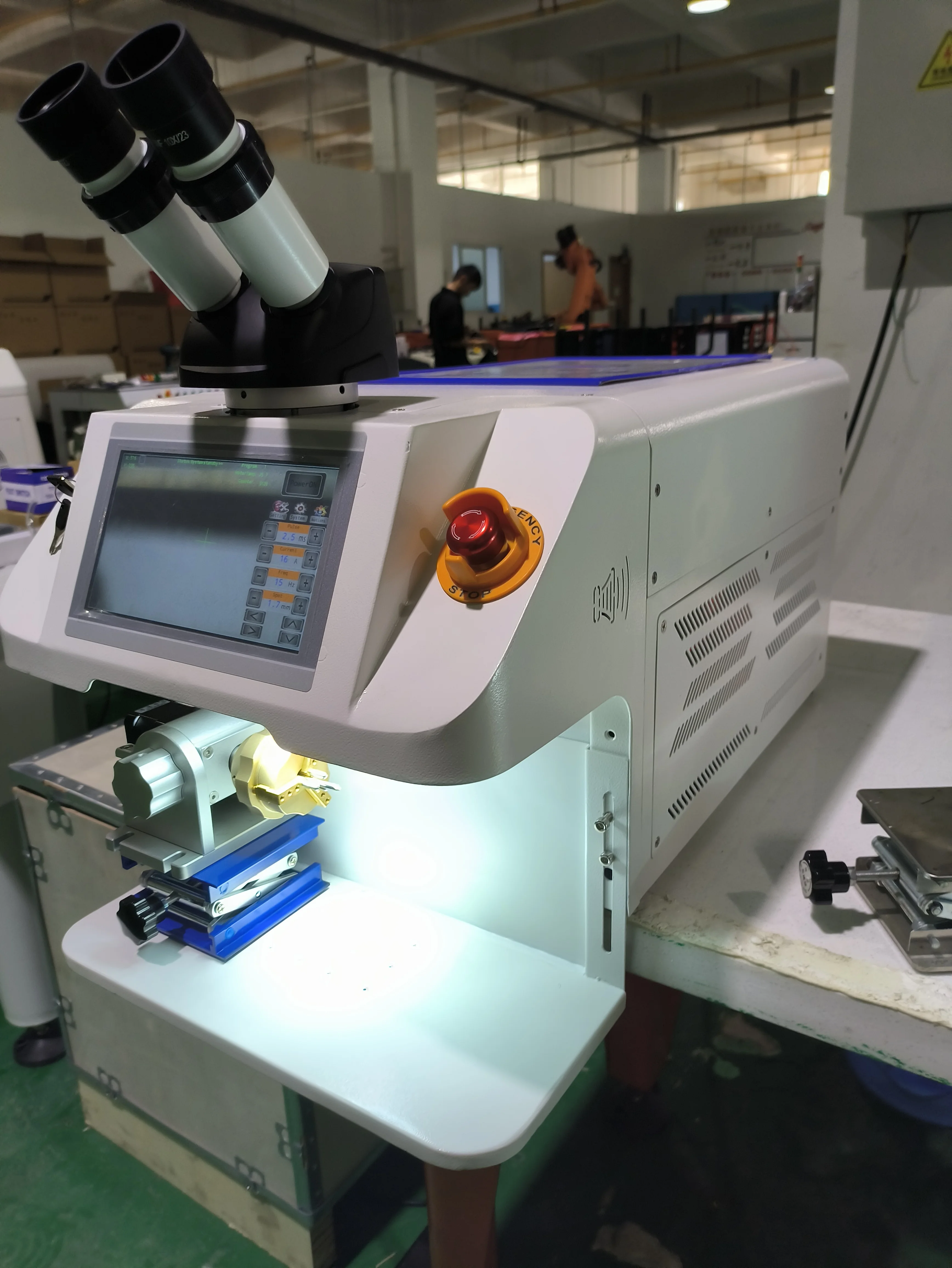 60W 100W 150W 200W YAG Mini Gold Laser Welder Portable Jewellery Micro Spot Laser