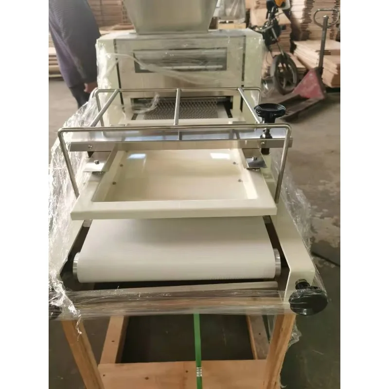 Electric Bakery Dough Forming Equipment, Customized Commercial Moulder Machine for Toast Bread, Loaf and Pastry Moulding
