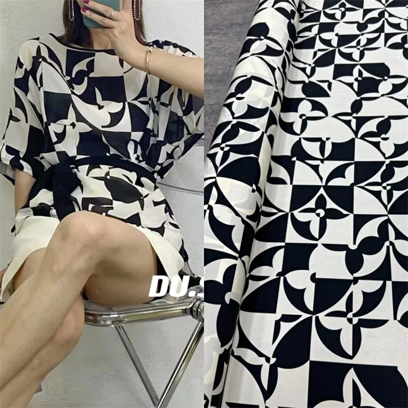 

Fashion Counter with The Same Printing Silk Stretch Crepe De Chine Fabric Light Luxury High-end Shirt Dress Textile Fabric Twill