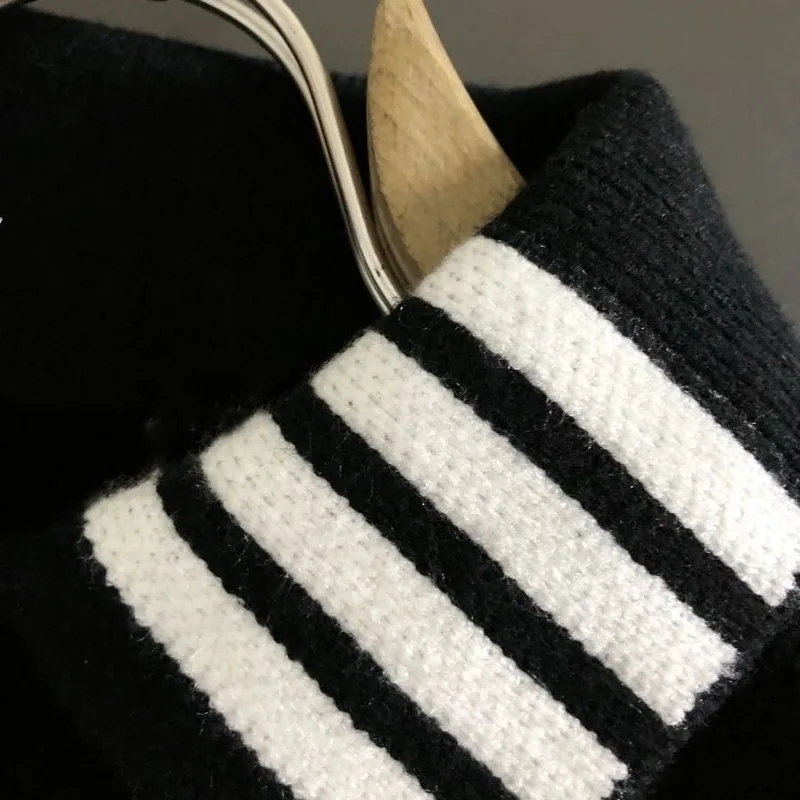 Sudadera con capucha 2024 clásica Otoño/Invierno nueva colección suéter con cuello abatible blanco cuatro barras versátil Slim Fit Sudadera con