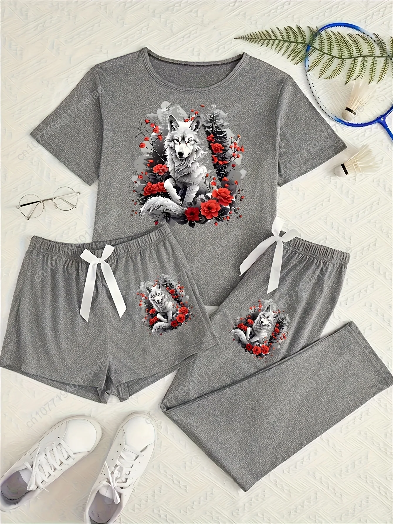 

[Beach Attire, Floral Print Top] 3pcs Women's Summer/Fall Vacation Wear Set: Elegant Floral Wolf Top, Comfy Beach Shorts & Pants