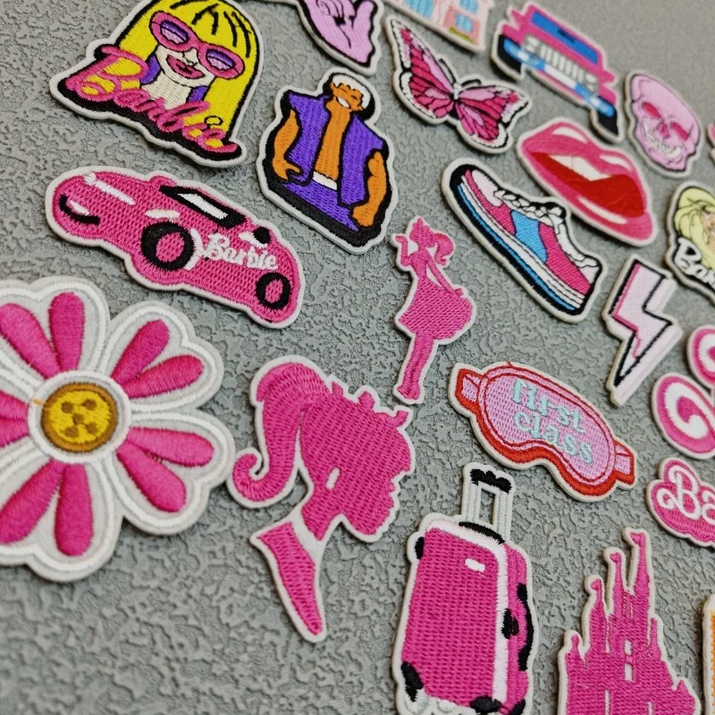 Bordado Patches para Barbie Doll Girls, Série Rosa, Ferro em Adesivos, Saco de Roupas, Chapéu Acessórios, Presente de Festa para Crianças, Logotipo Pessoal