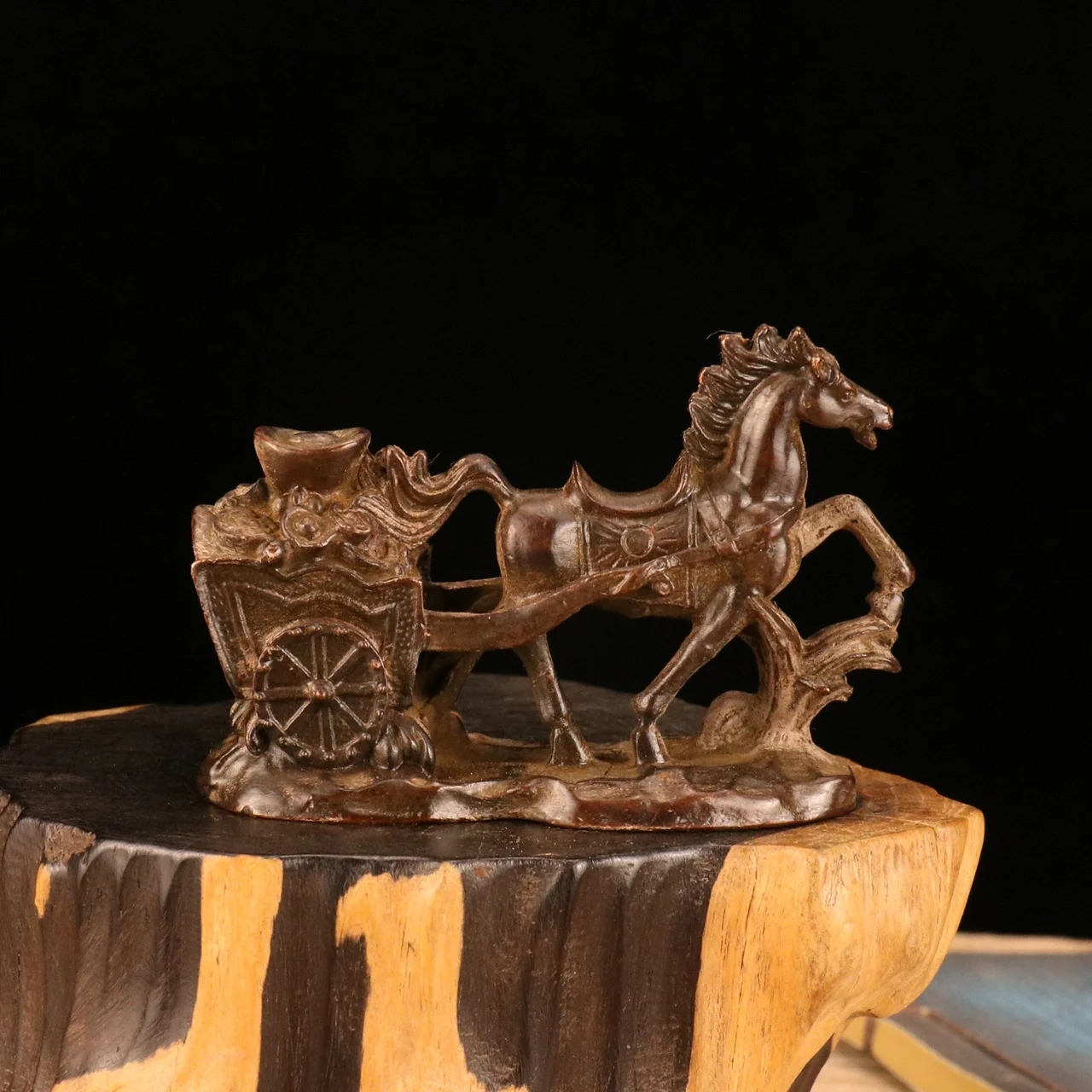 

Bronze Horse Sculpture Retro Decoration Figurine Yuan BMW Pulling Cart Animal Art Sculpture Home Desktop Decoration Accessories