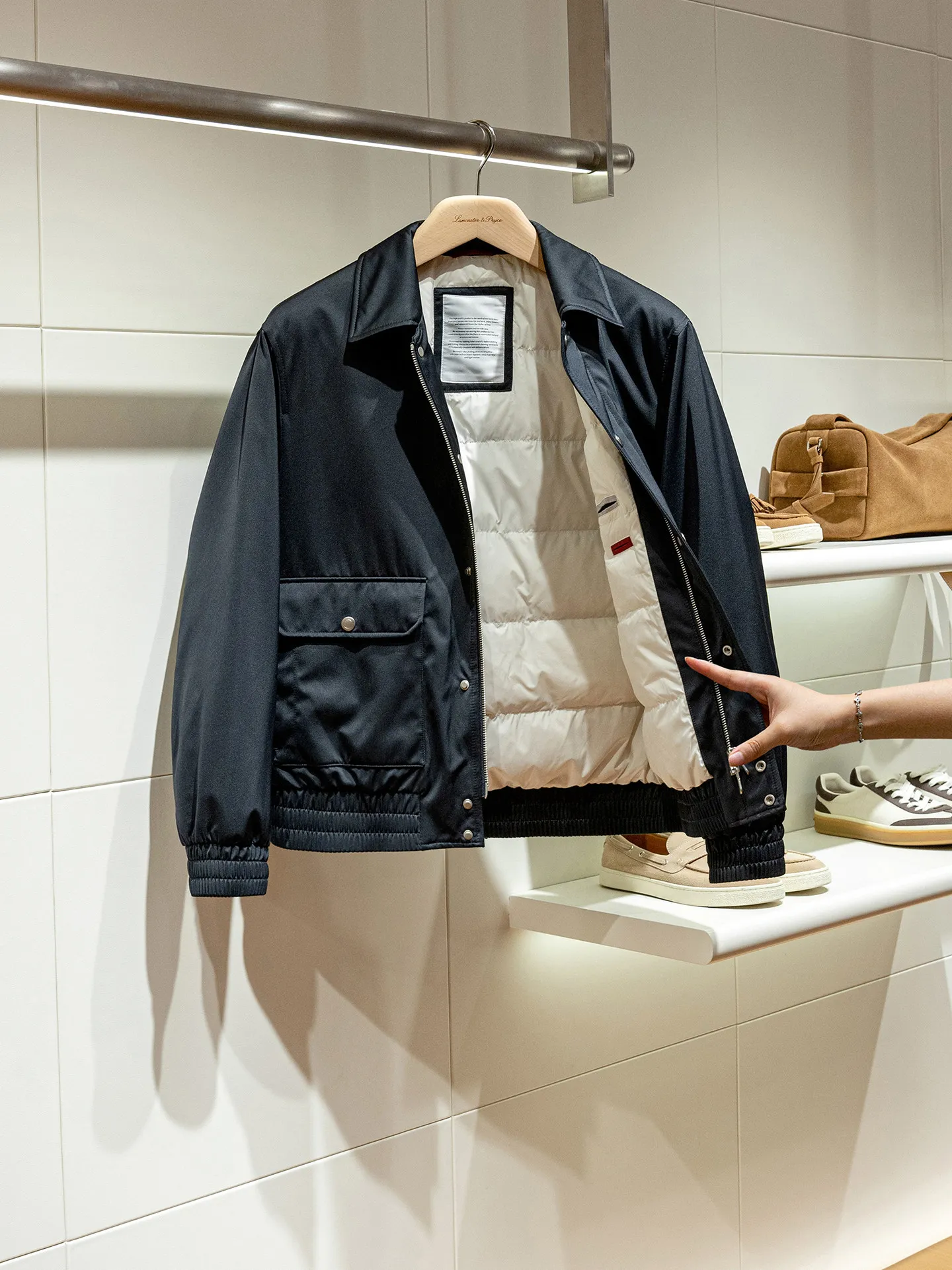 Mulberry silk three-proof technology Liuqiao 95 white goose down thermal lapel down jacket