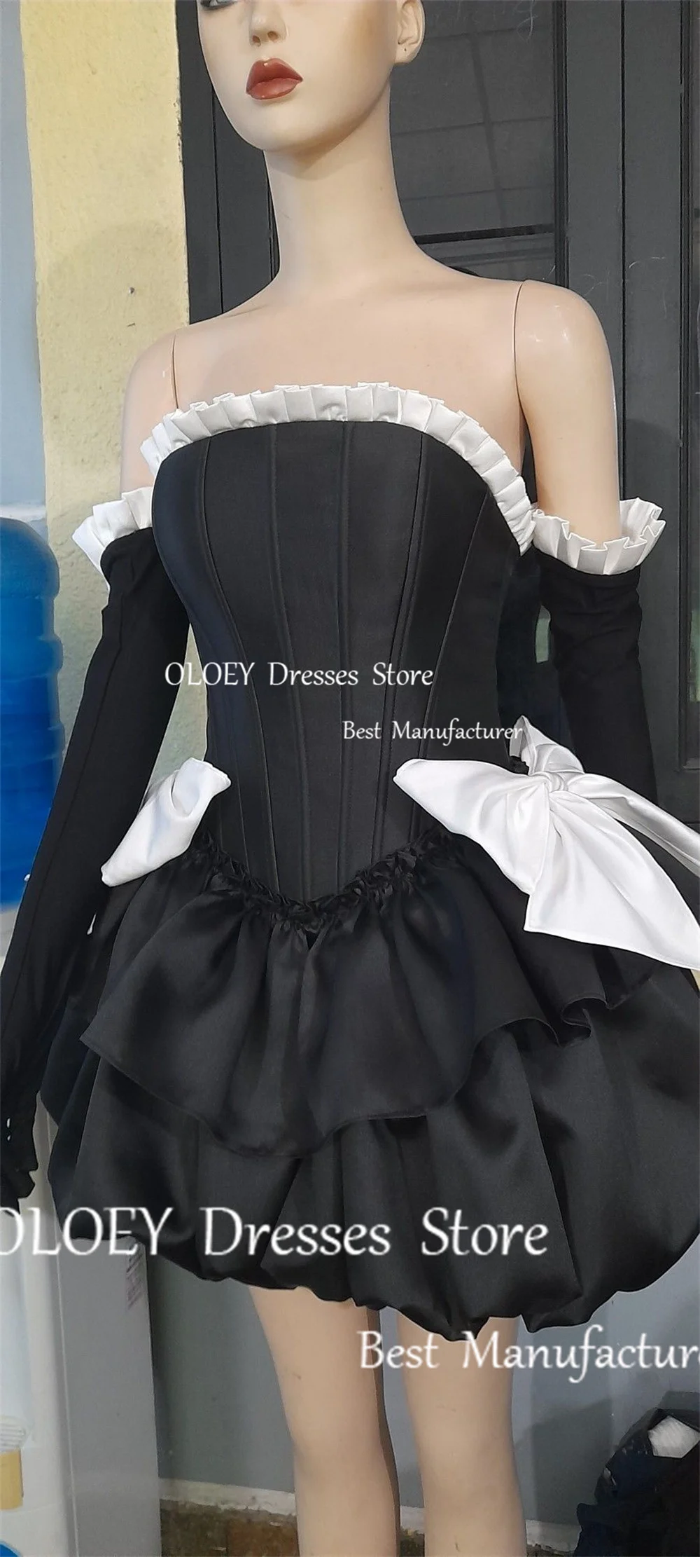 OLOEY Elegant A Line Strapless Short Cocktail Dress With Gloves Ruffles Pleats Satin Black White Wedding Party Dress Custom Prom