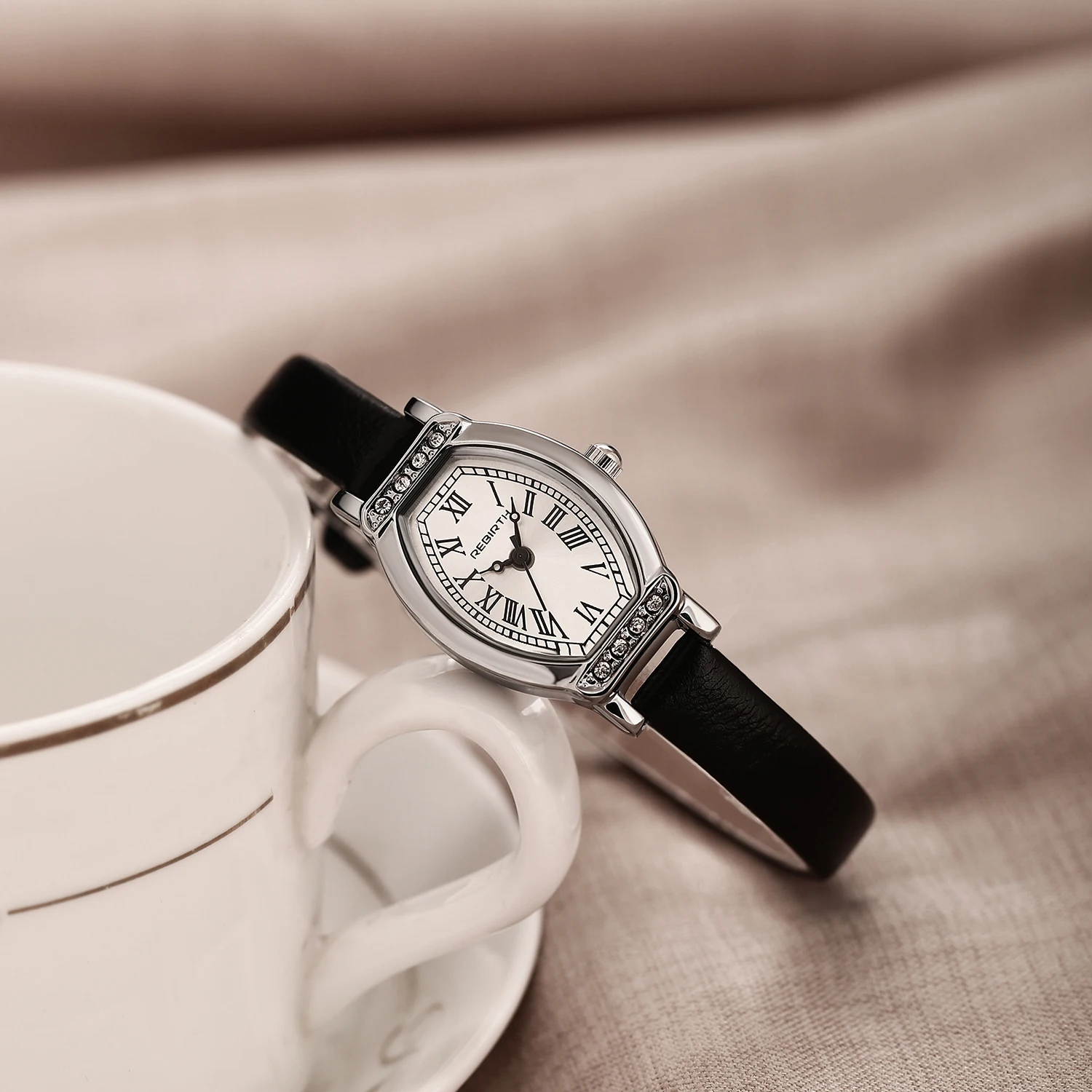 Retro Versatile College-Style Casual Watch Suitable for Everyday Wear