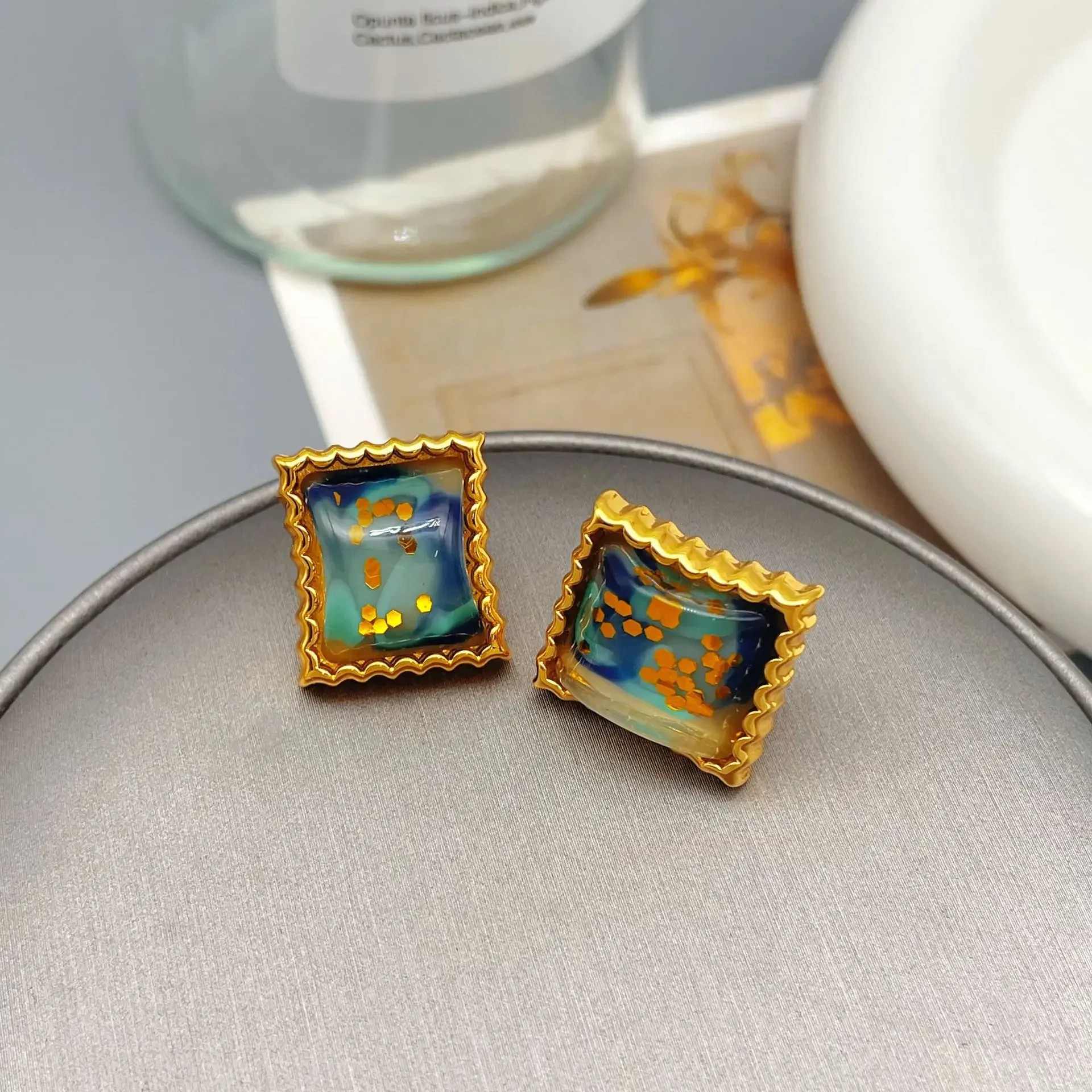 High sense geometric waves colorful resin fashion light luxury retro stud earrings female personality