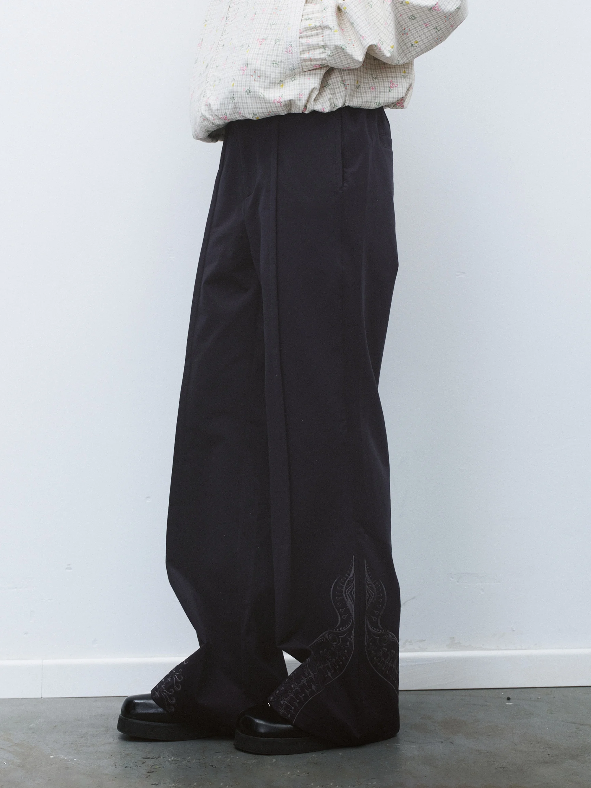 

Dark Luminous Chinese Style Western Pants Vertical Line Deconstructed Court Embroidery Long Trousers Casual Loose Fit Jeans