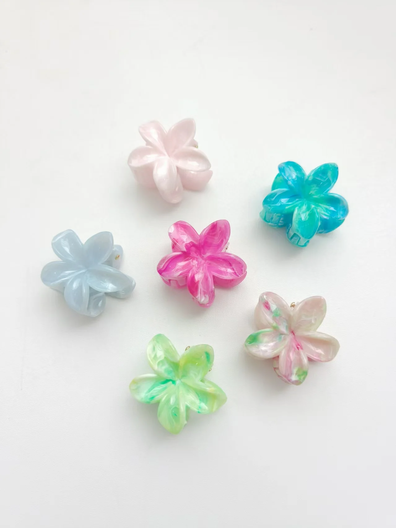 6 قطع من مخالب الشعر الصغيرة على شكل زهرة البيض الملونة للنساء والفتيات وإكسسوارات الشعر للحفلات