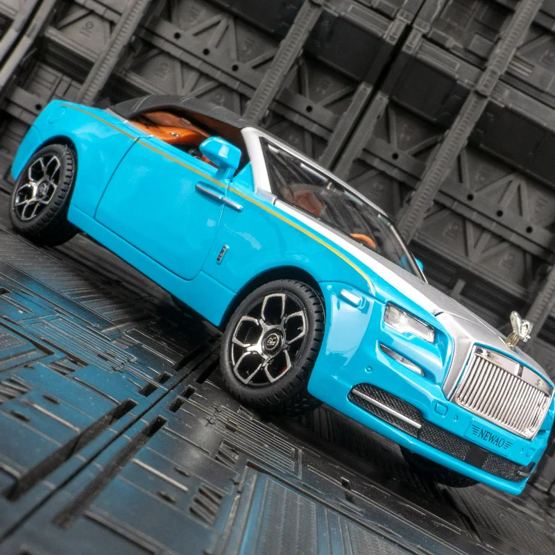 1: 24 simulation Rolls Royce alloy sedan model, doors and engine hood, trunk can be opened with sound and light gifts
