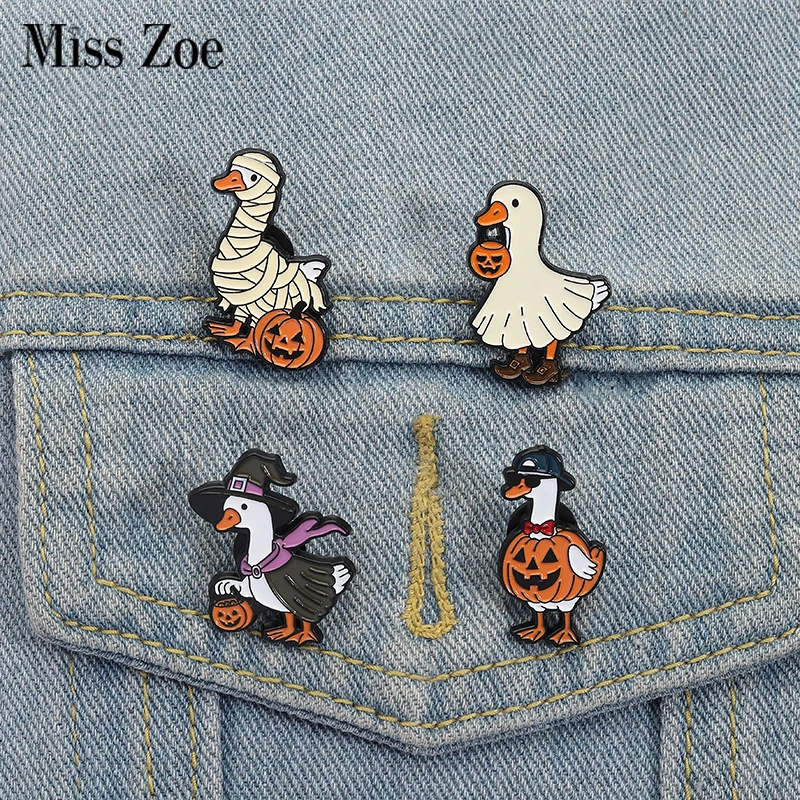 Halloween Hexe Ente Emaille Pins Benutzerdefinierte Jack-o'-laterne Broschen Revers Abzeichen Kleidung Punk Schmuck Geschenk für Kinder Freunde