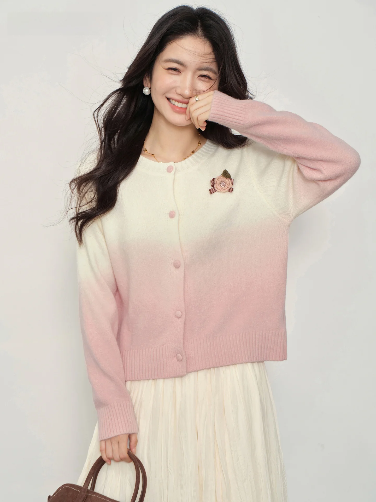 

South Deer Gentle Wind adient Color White Peach Mousse round Ne Women's Sweater Autumn Winter Commute Top Soft Sle