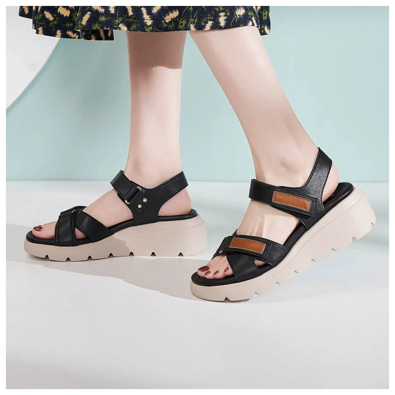 

Summer 2025 Fashion New Metal Velcro Women's Sandals Wedge Casual Lightweight Large Size Slippers Simple Non-Slip Versatile