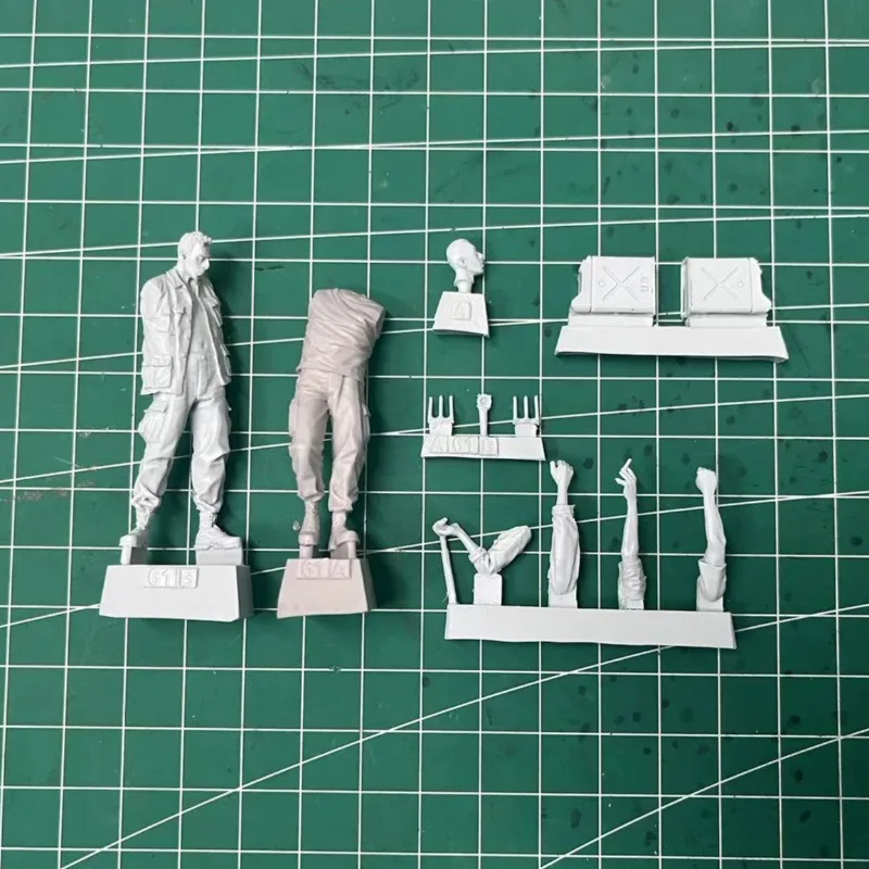 Resina Figura Assembly Model Kit, Exército dos EUA, 2 Pessoas em Reabastecimento GK Figurine, Unassembled e Unpainted DIY Brinquedos, Guerra do Vietnã, 1/35