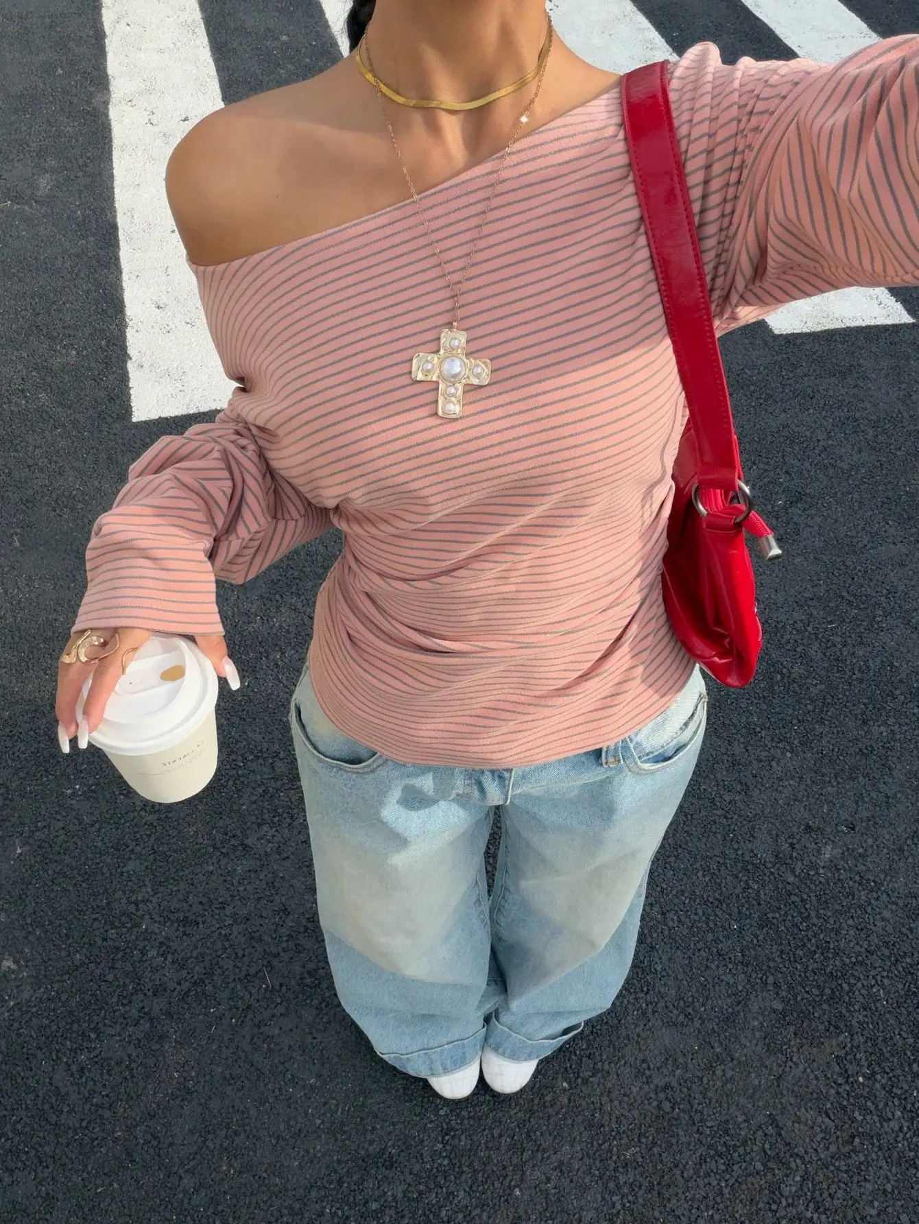 

Женский топ в полоску с открытыми плечами и длинными рукавами, облегающий, повседневный, модный, на День святого Валентина