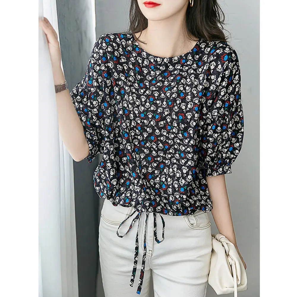 

Chiffon blouse, women's mid-sleeved summer women's wear, Korean-style printed mini blouse, loose bat-shaped sleeve belly cover t