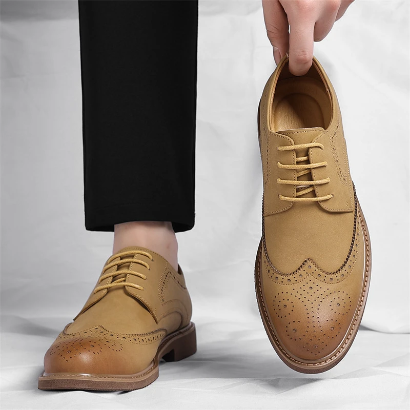 Men Lace‑Up Brogue Carved Leather Shoes Business Formal Dress Shoes Retro Work‑Style British Gentleman Suit Office Casual Daily