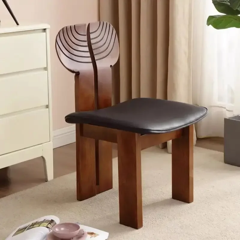 Modern Chair Elegant Dining Designer Relaxing Portable Mid-century Chairs Luxury Interior Island Table Offer Nordic Furniture