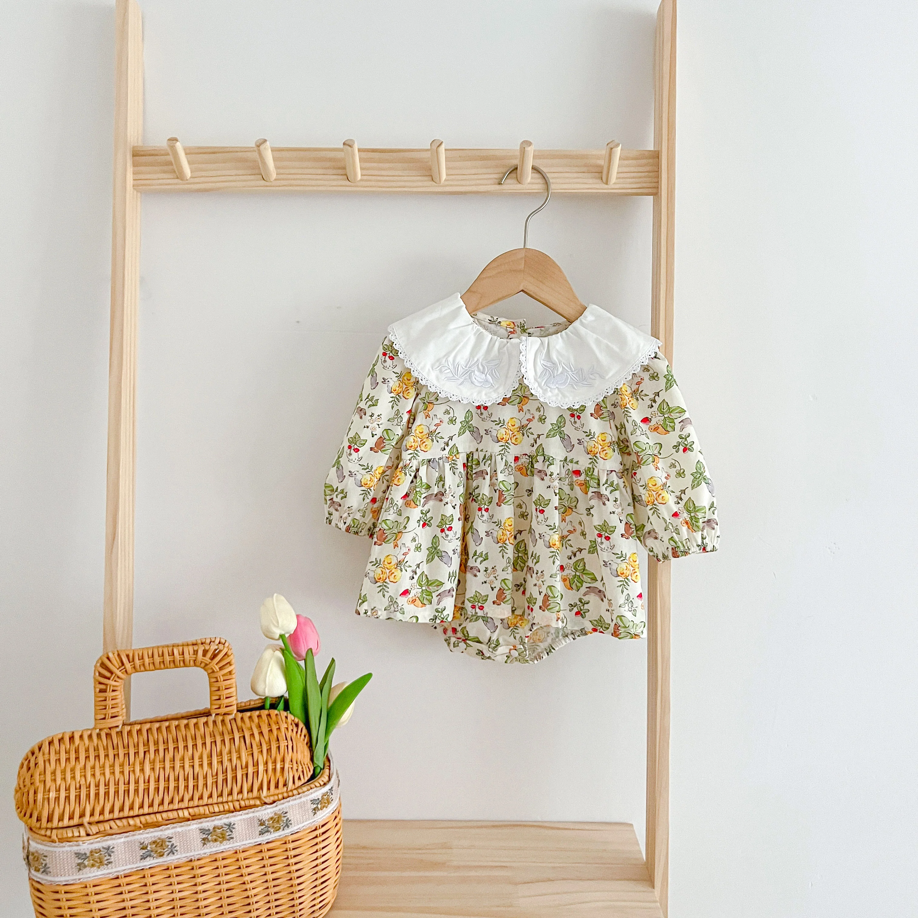 Familien look Frühling Blumen kleid Baby Mädchen bestickt Pandora Kragen Baumwoll kleid Baby Mädchen Blumen Bodysuit Schwestern Look Kleidung – Detail 5