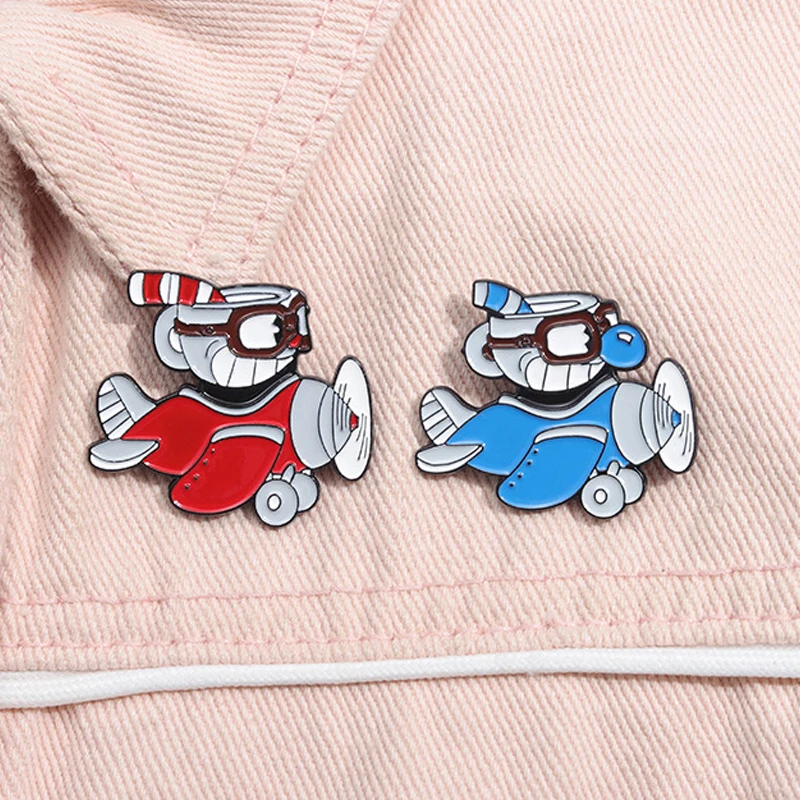 Kawaii cabeça de xícara de chá avião esmalte pinos anime jogo broches de metal lapela mochila crachá moda festa jóias presentes para crianças amigos