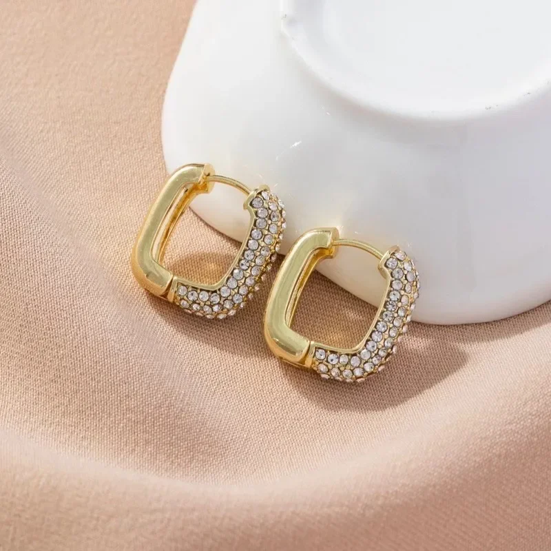 Ladies Classic Style Small Hoop Earrings Water Drop Diamond Simple Design Exquisite Young Girls Gift Wedding Accessories Jewelry