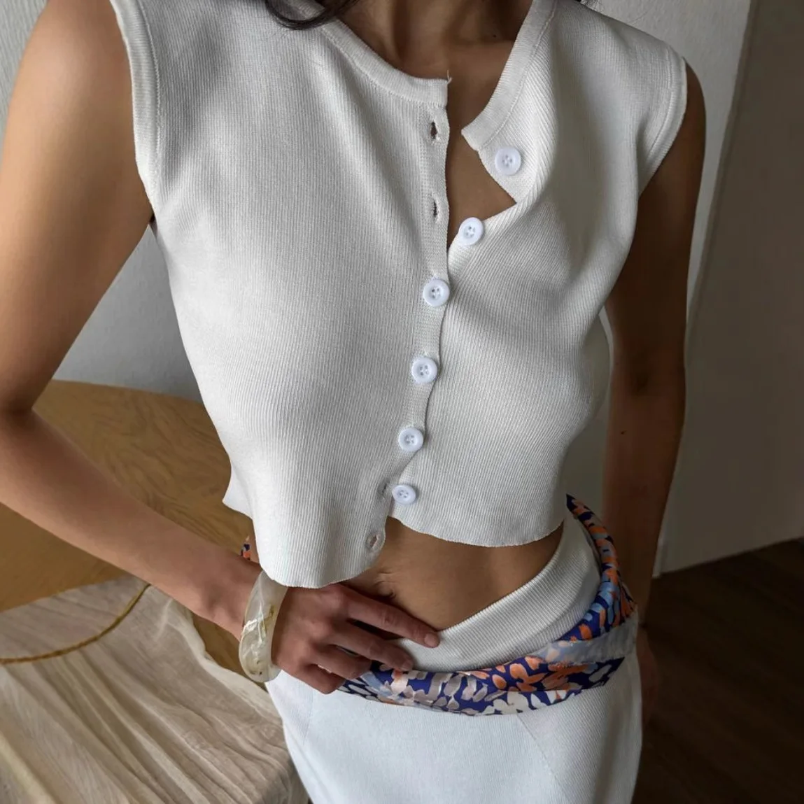 Daily Temperament Fashion Vest Set Summer New Open Button Design Sense Solid Color Skirt Two-piece Set Women