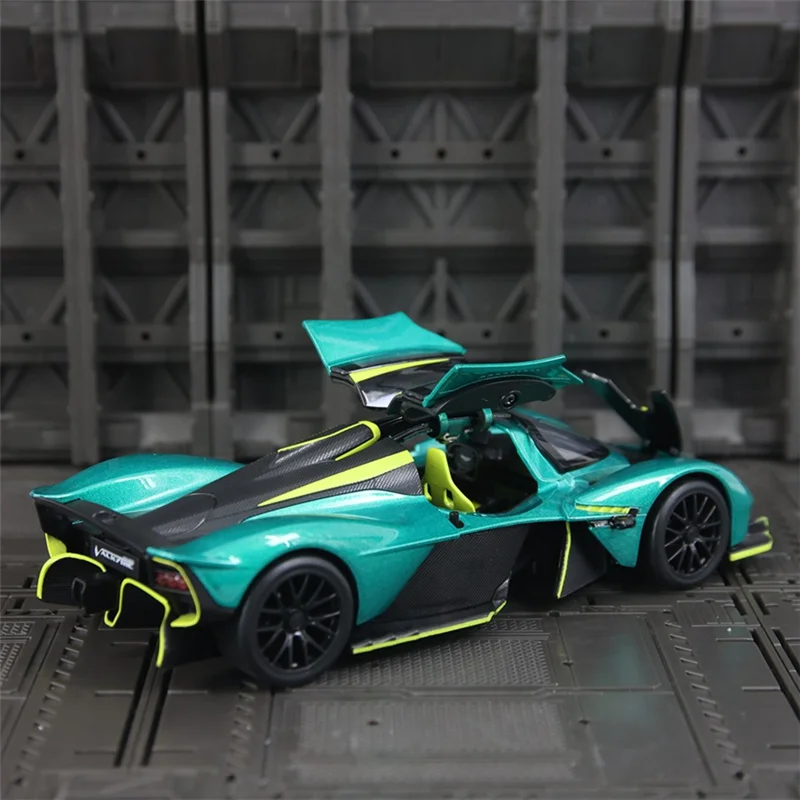 1/23 Aston Martin Valkyrie Alloy Sports Car Model Diecast Metal Super Racing Vehicle Car Model Sound and Light Children Toy Gift
