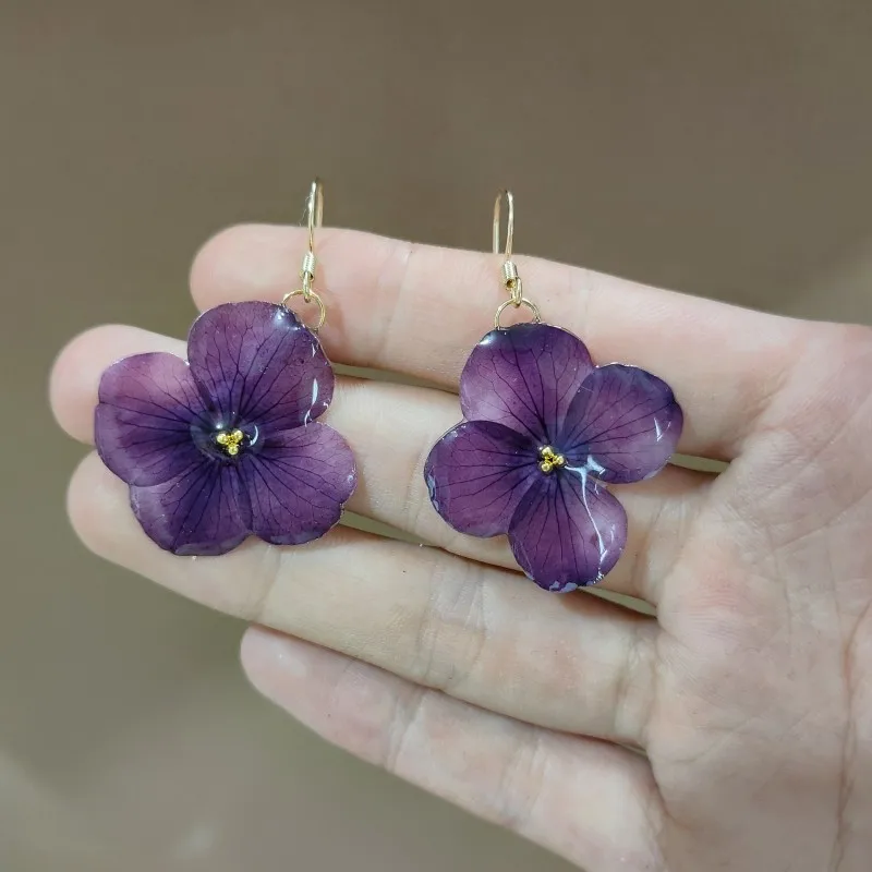 Natural Plant Earrings Handmaking Epoxy Resin Natural Flower Earrings Unique Pressed Flower Drop Earrings Personalized Jewelry